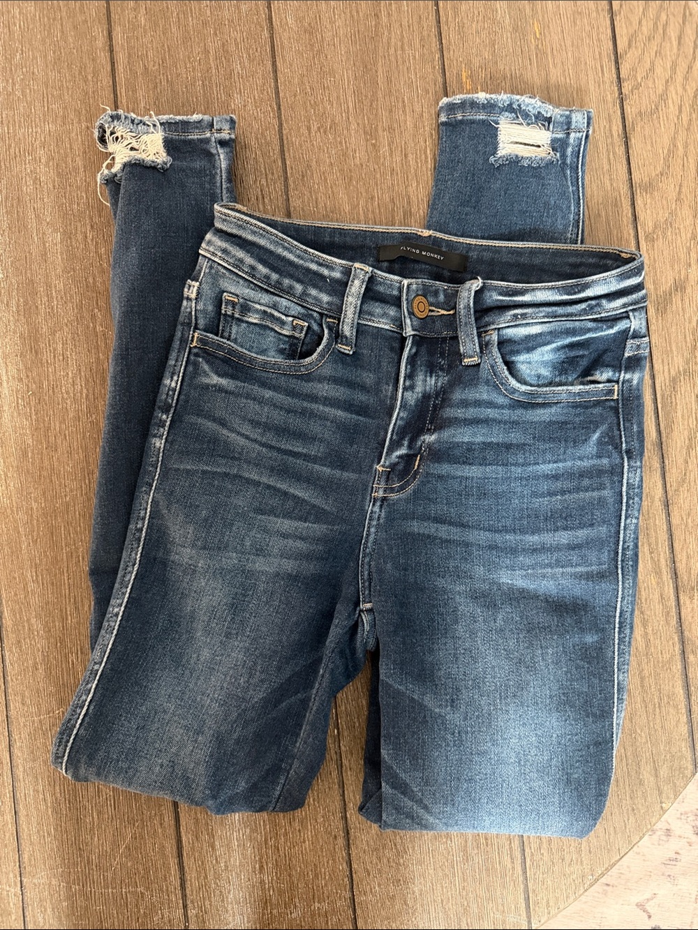 Flying Monkey Distressed skinny Jeans in Blue Wash